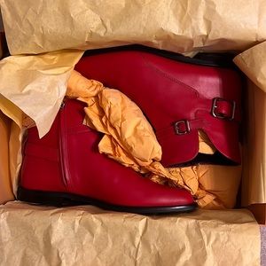 NWB Tod’s Red Leather Ankle Boots